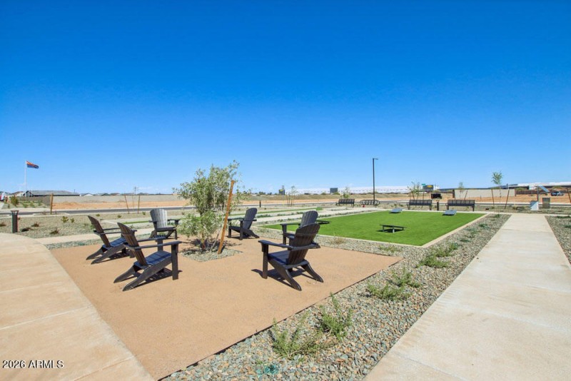 53-web-or-mls-W Beryl Ave-915