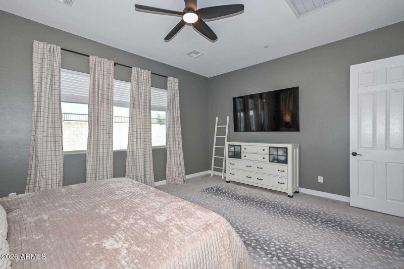 Primary Bedroom2