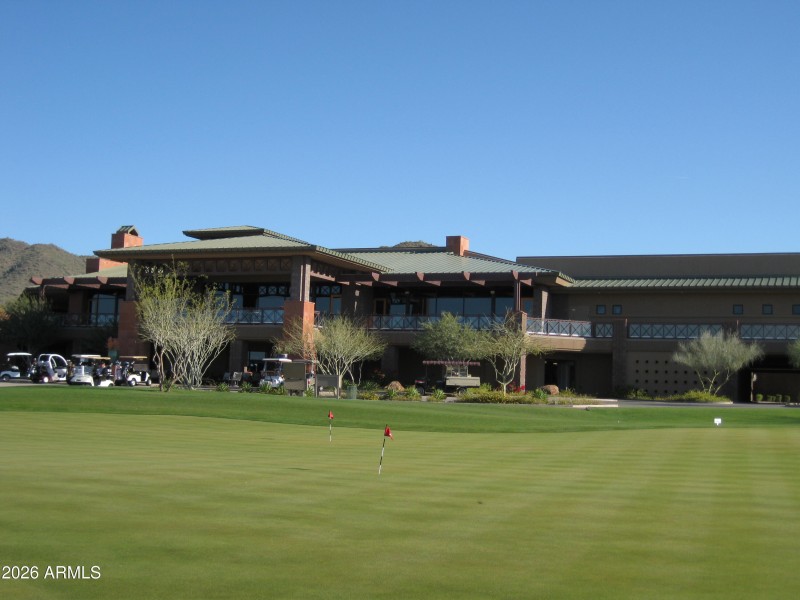 19 Practice Putting Green