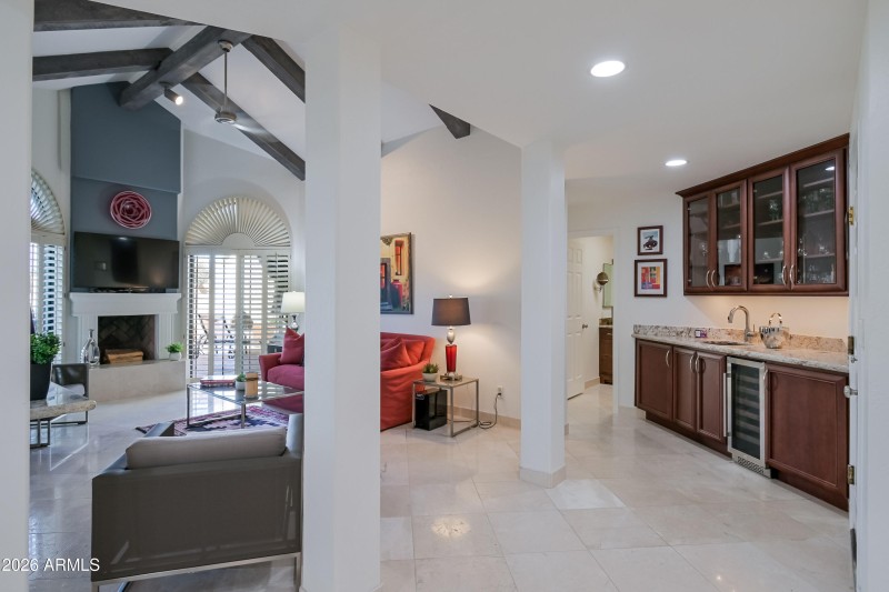 6LivingRoom