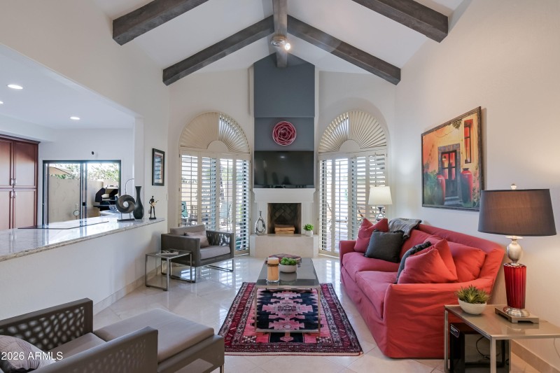 7LivingRoom