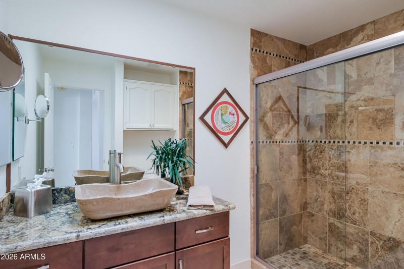 22GuestBathroom