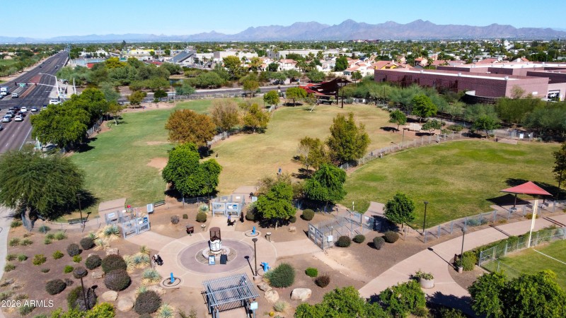 DroneCommunityDogPark