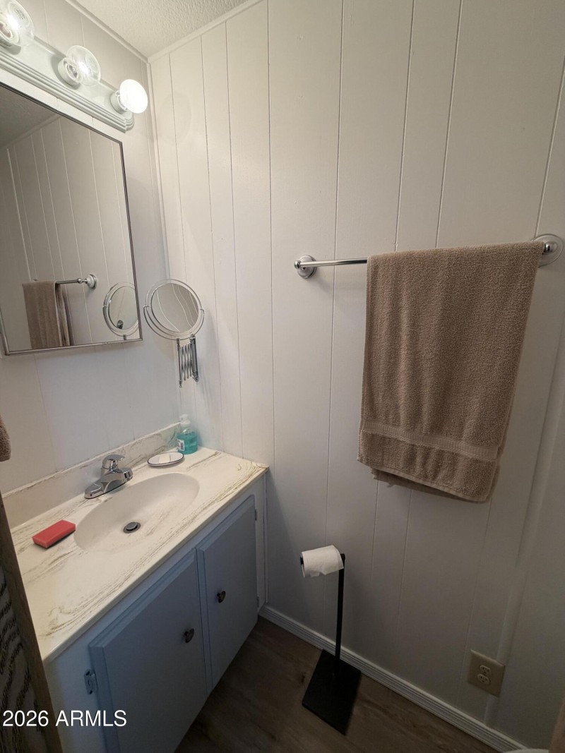 1/2 bath