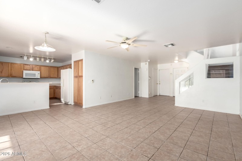 Family Room 4