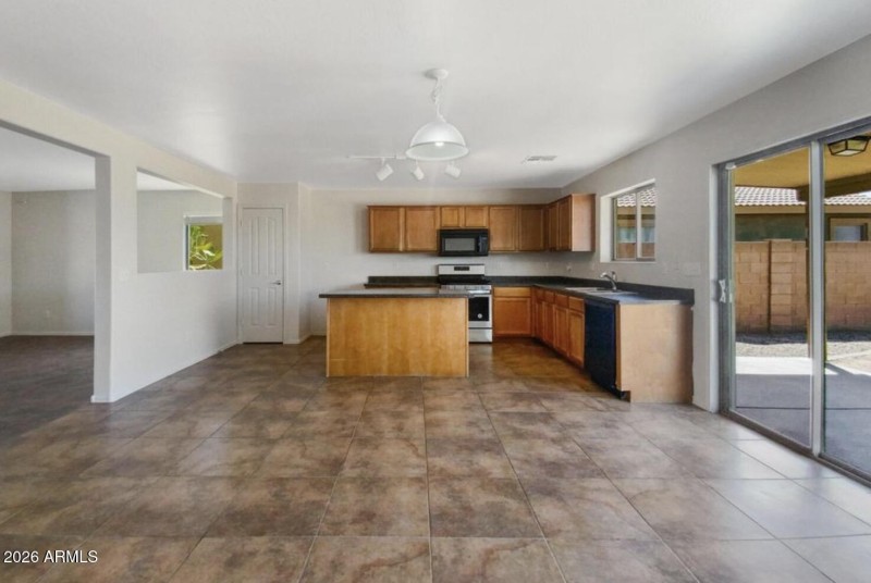 kitchen photo 2