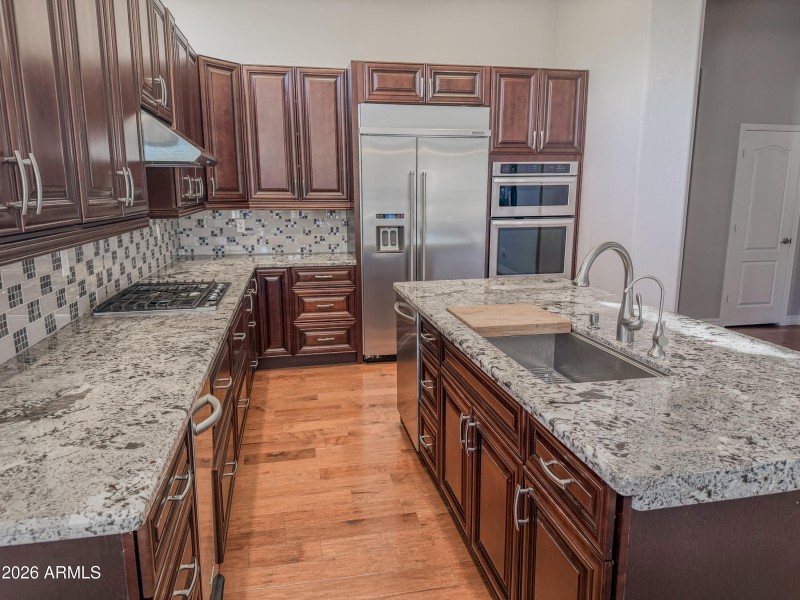 23365 N 91st St-05