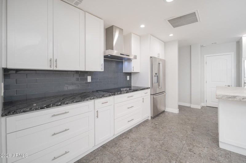 11_Kitchen_03