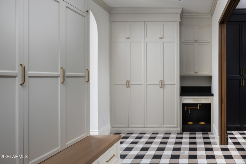 Mud room