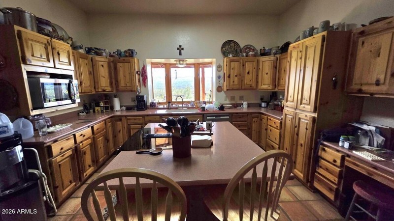 Eat In Kitchen