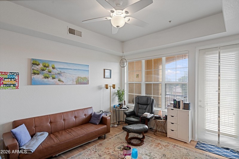 09-Living Room