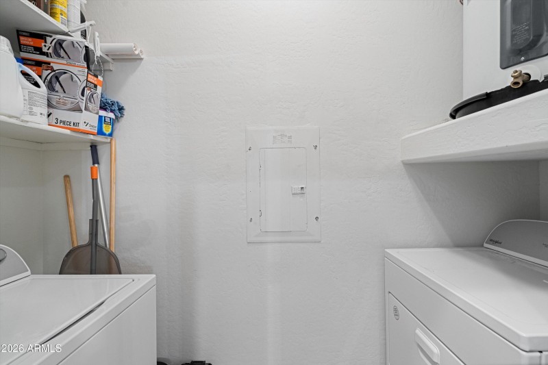 28-Laundry Room