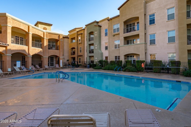 32-Pool Area