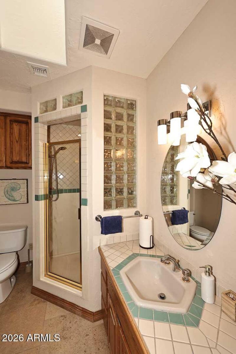 Den-2nd Bedroom-Ensuite