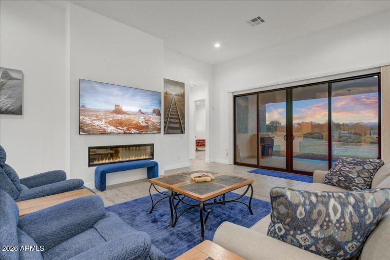 05-Living Room