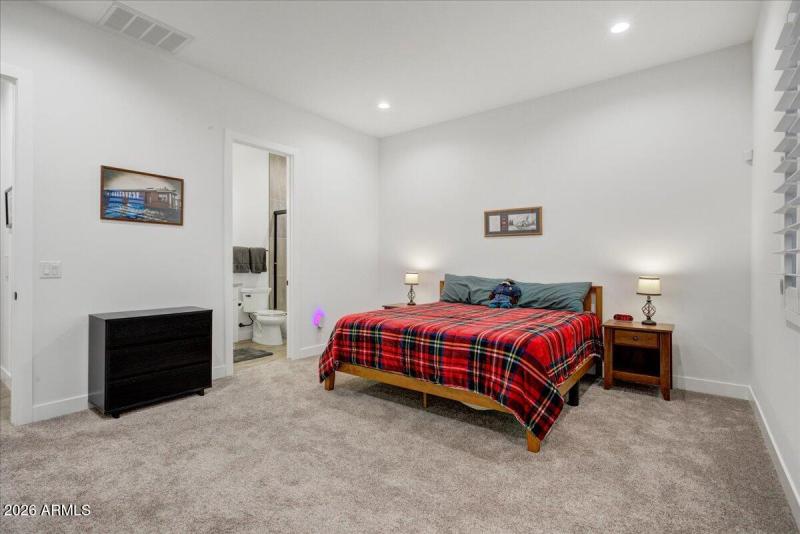 16-Bedroom 2