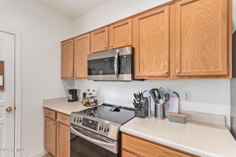 16805 W RIMROCK ST Kitchen 5