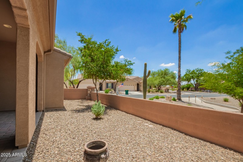 Nice Corner Lot