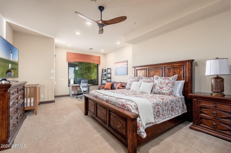 LOWER LEVEL PRIMARY SUITE