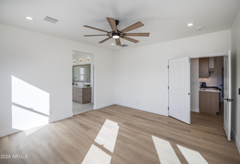 Master - Main Floor