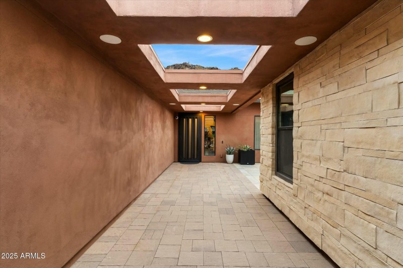 Hall way in court yard