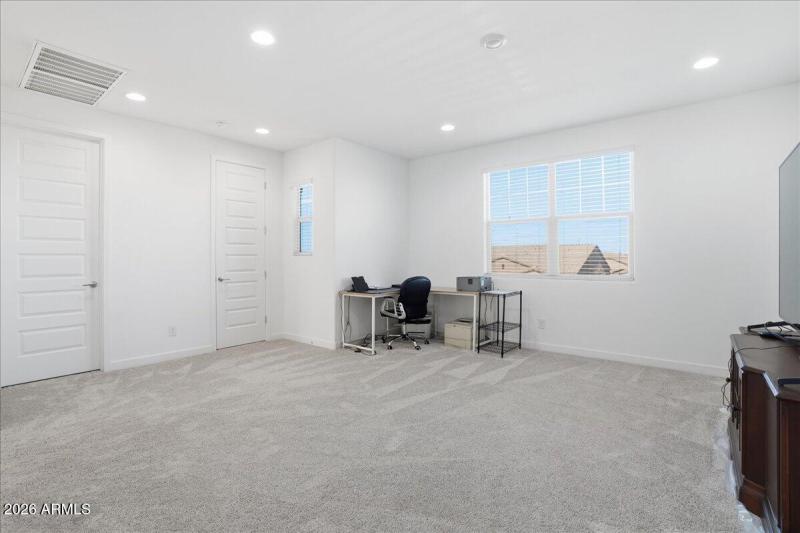 LOFT