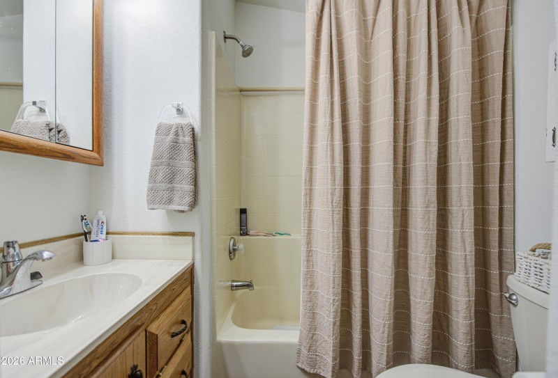 Bathroom 2-pic 1