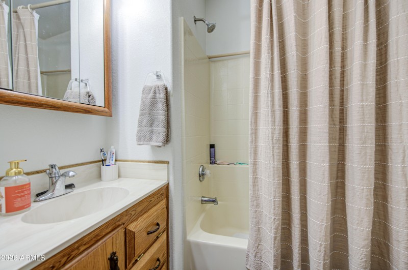 Bathroom 2-pic 2