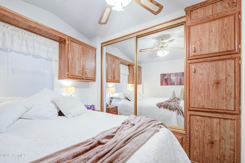Bedroom-pic 2