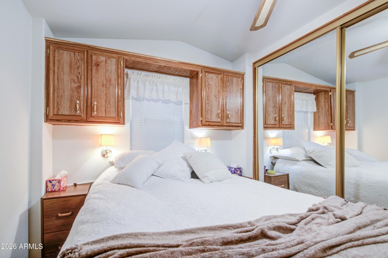 Bedroom-pic 3