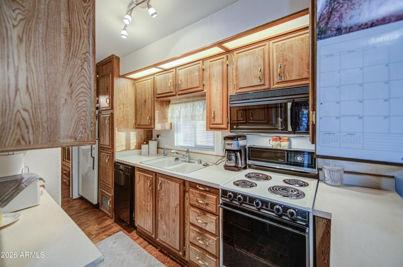 Kitchen 1
