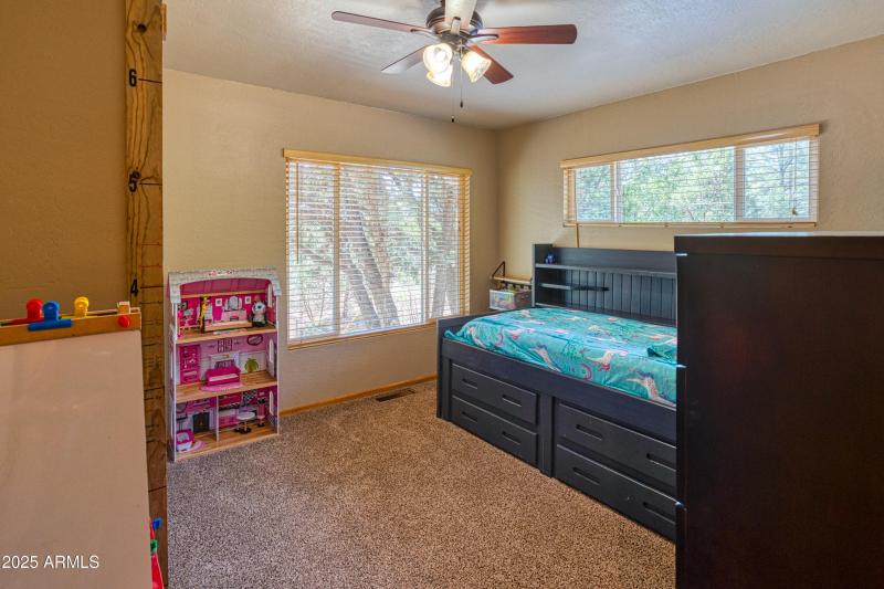2611 ELLSWORTH AVE, Show Low, AZ