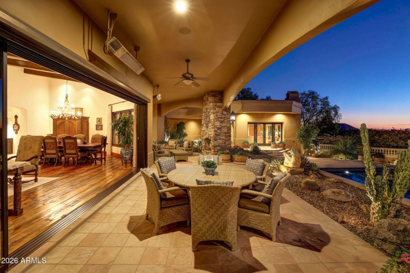 Indoor:Outdoor Entertaining