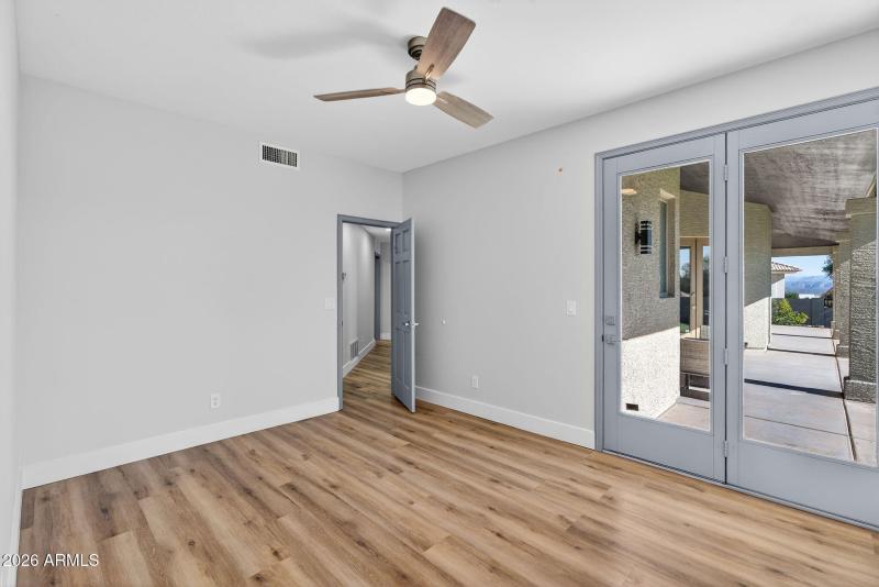 58-web-or-mls-36-E Telegraph Dr