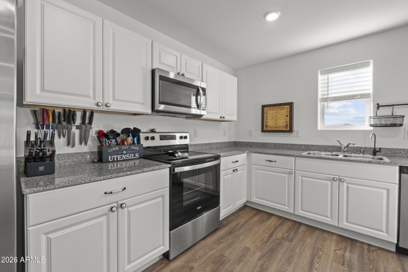 Kitchen 4