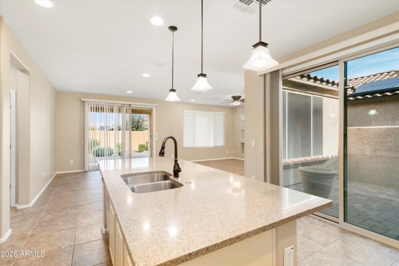 10-Kitchen