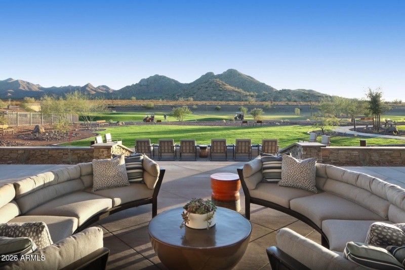 oOutdoor patio