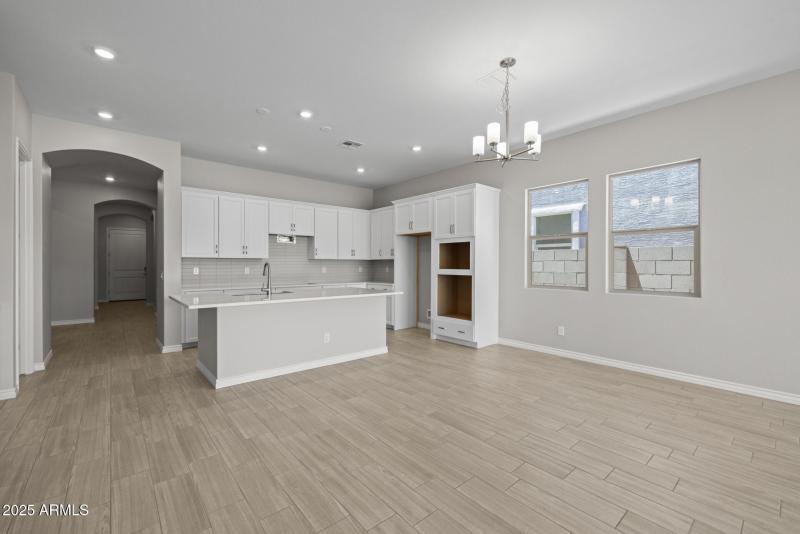 13)KITCHEN