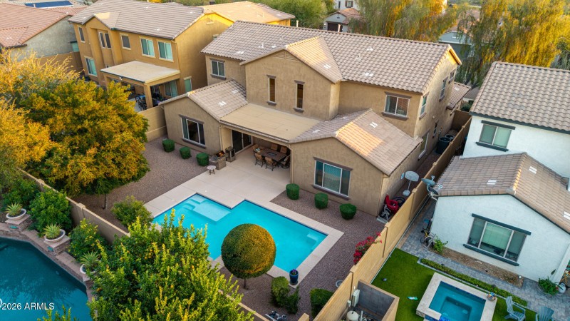 Spacious back yard