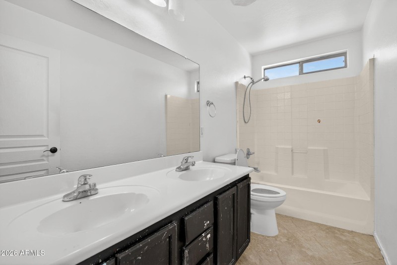 41-web-or-mls-39-W Amsterdam Rd