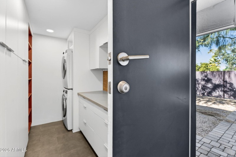 Pantry/Laundry