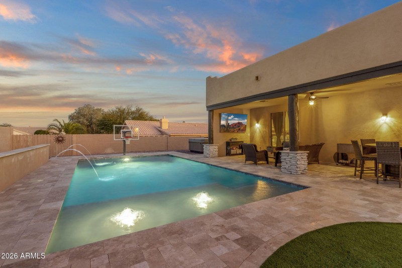 60-web-or-mls-16542-e-oxford-dr