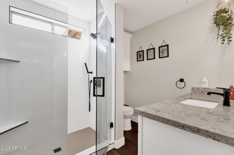 32-web-or-mls-16542-e-oxford-dr