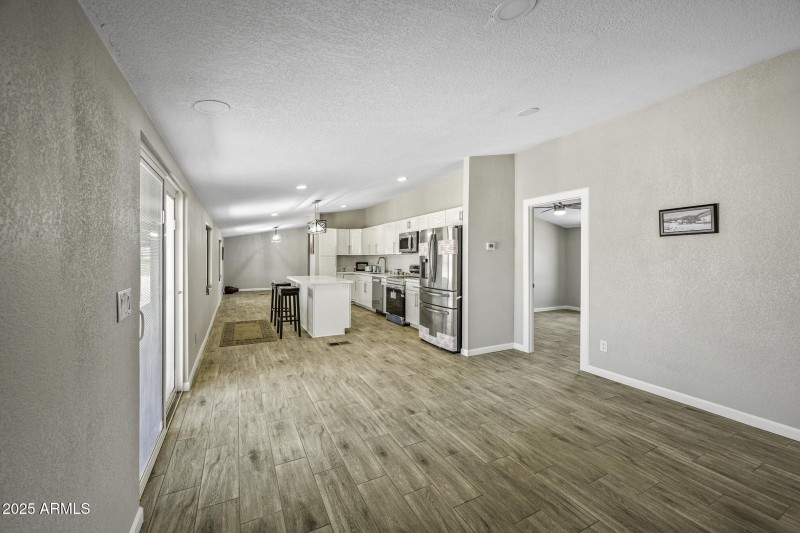 13050NBreezeWay-20