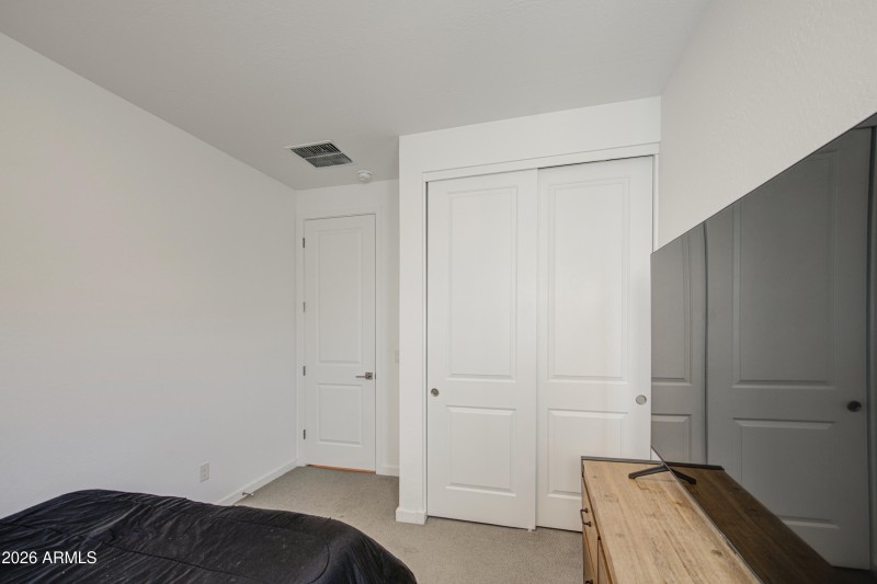 Bedroom 2-pic 2