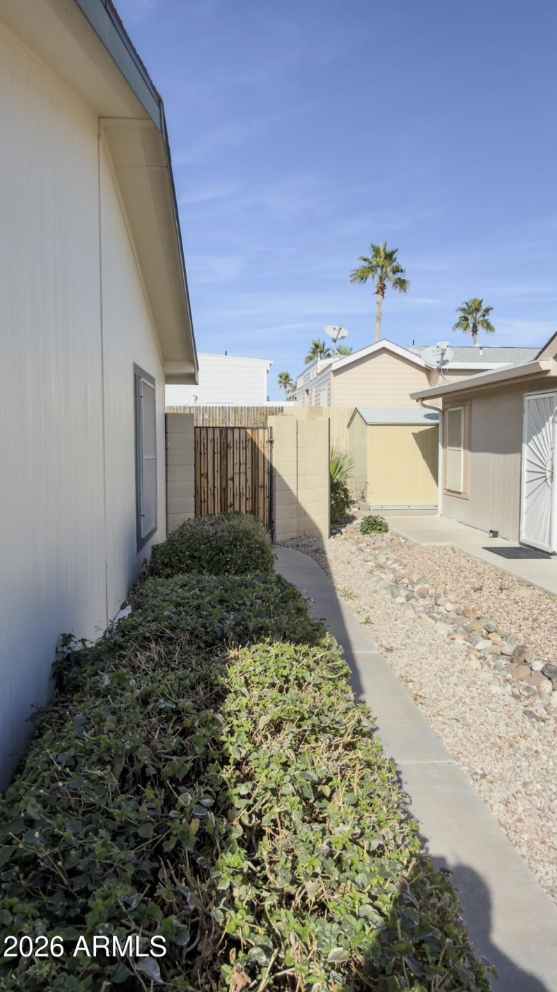 32-16101-N-El-Mirage-rd-343-exterior-030
