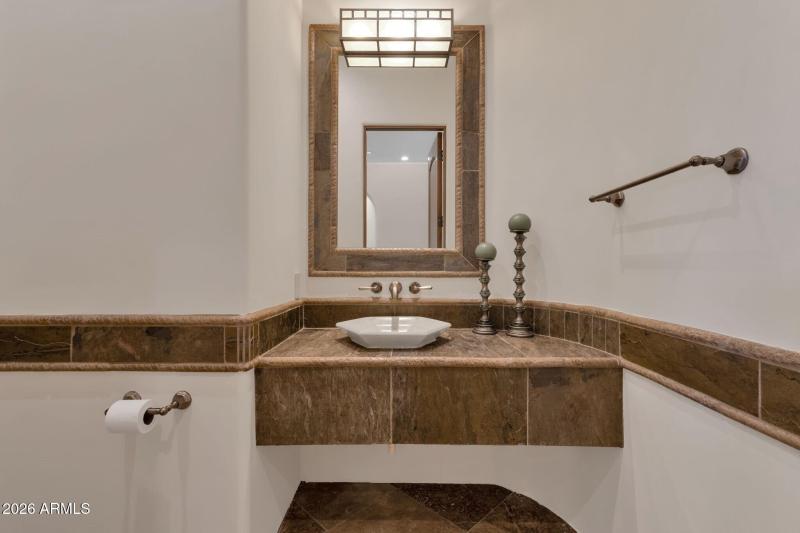 032_Half Bathroom