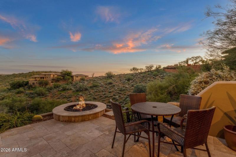 057_Firepit Patio