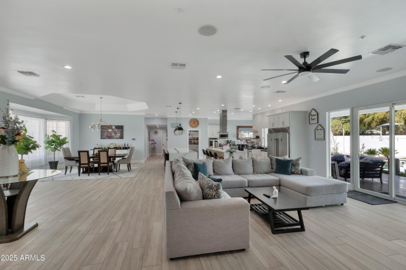 516 W Rancho-5
