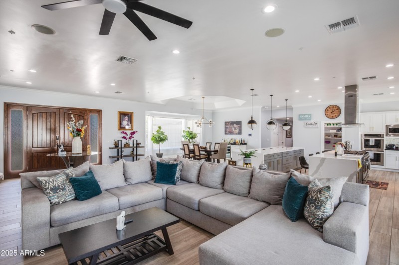 516 W Rancho-7